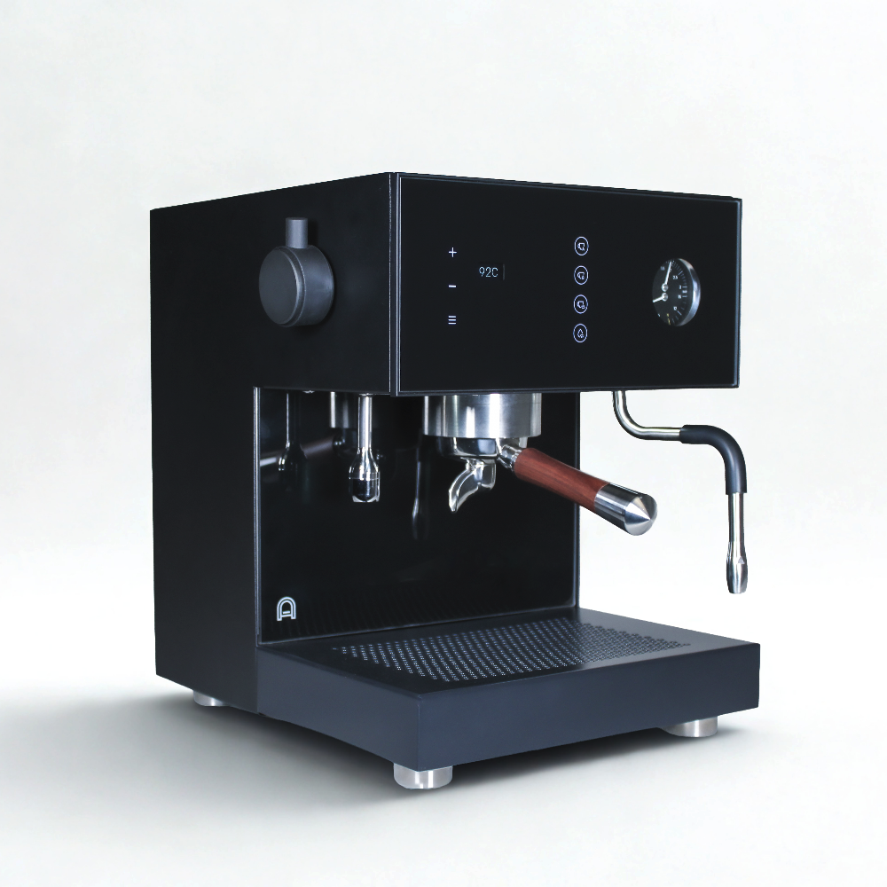 Arkel coast black espresso machine corner view