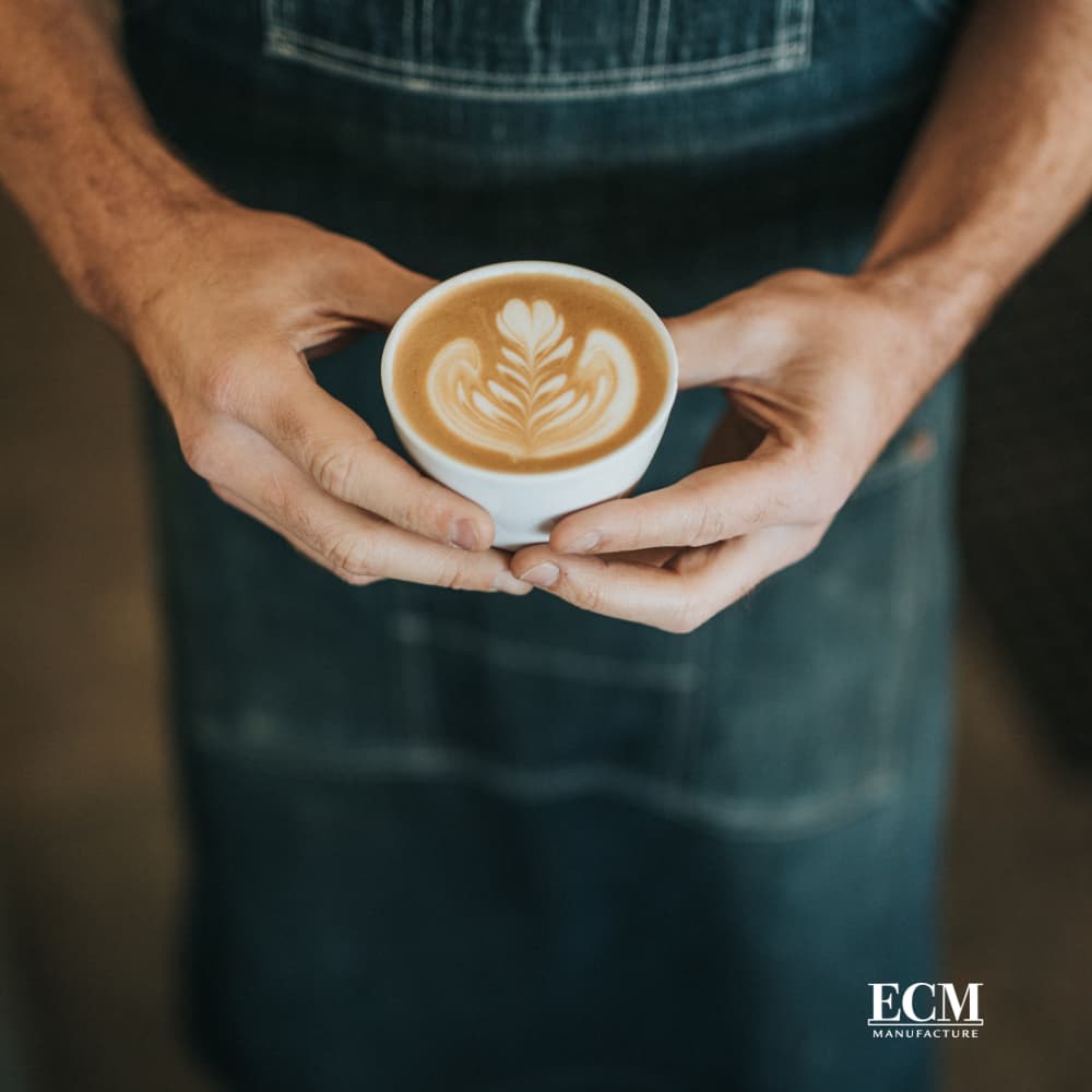 latte art in coffee cup