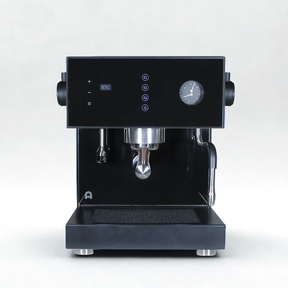 Arkel coast black espresso machine front view