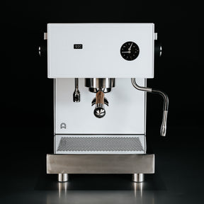 arkel tide white coffee machine with black background