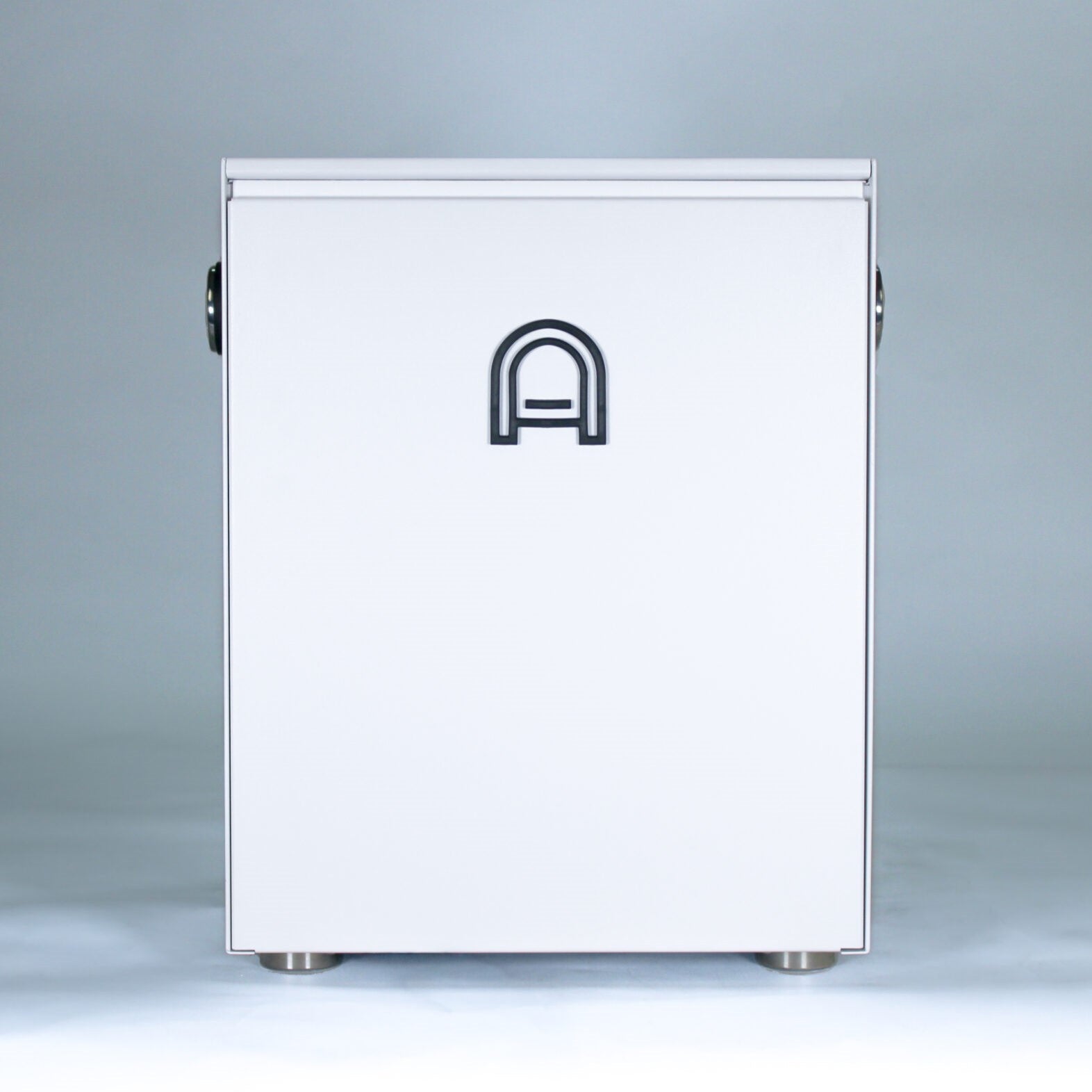 arkel coast coffee machine in white showing the back of machine with arkel logo